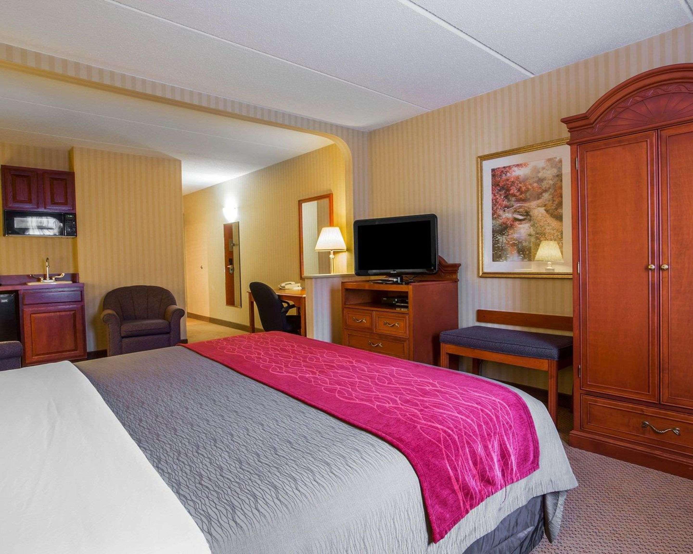 Holiday Inn Express & Suites Hawthorne - Elmsford North By Ihg Exterior foto