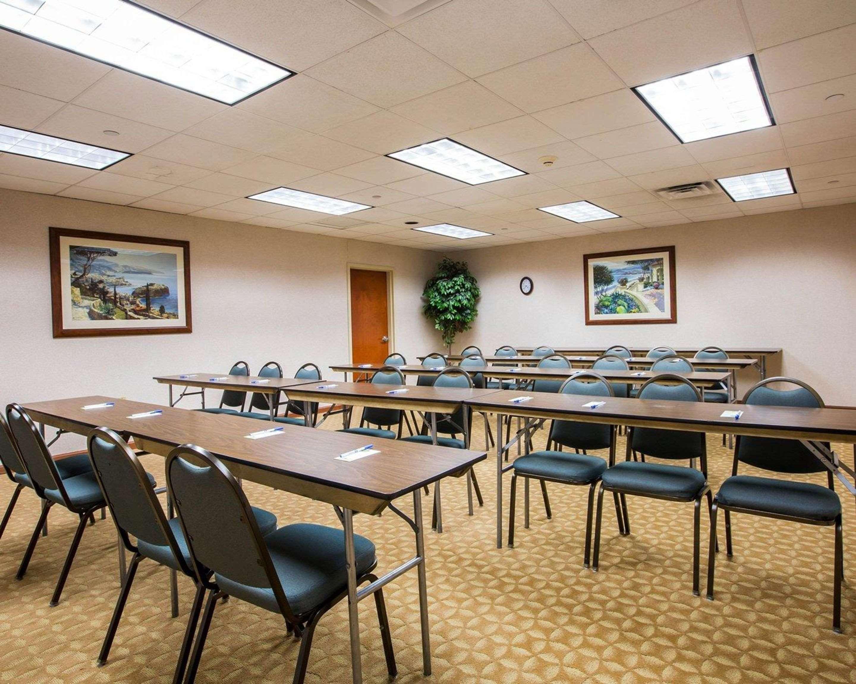 Holiday Inn Express & Suites Hawthorne - Elmsford North By Ihg Exterior foto